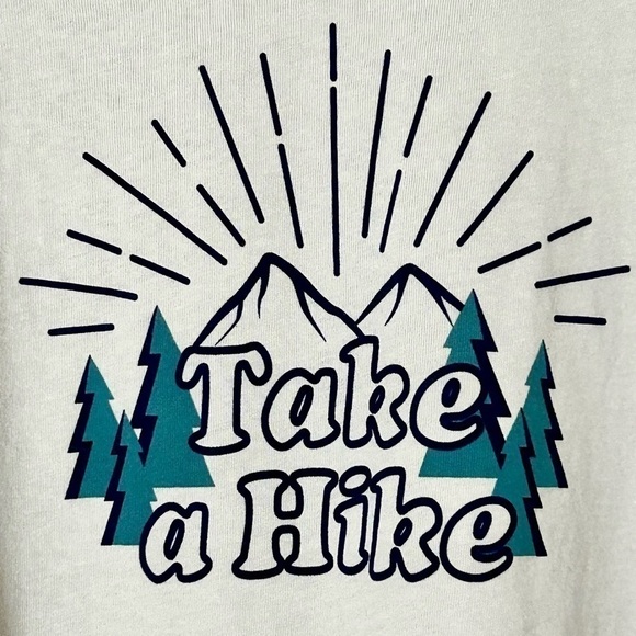 • Abound • NWOT Crew Neck Graphic Crop T-Shirt - Picture 5 of 6